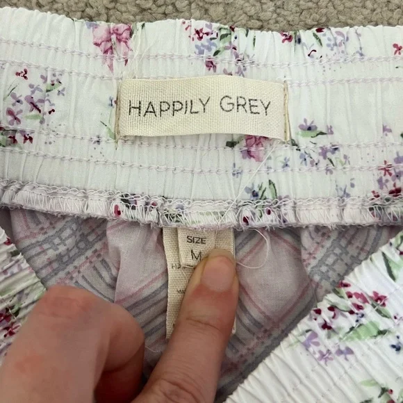 High Rise Multi Pattern Shorts 🌸 - Picture 3 of 4